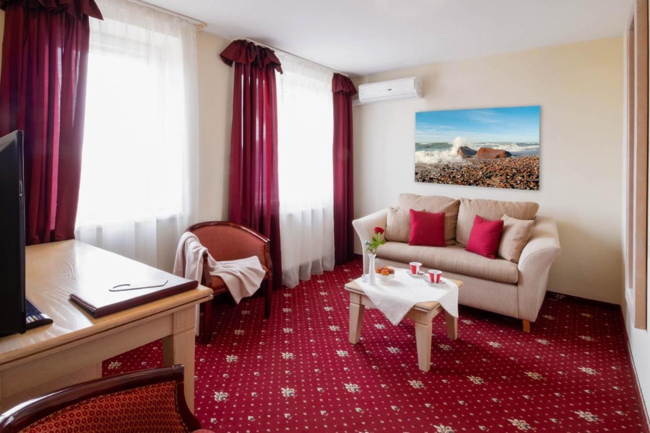 Hotel Pajurio Vieskelis Klaipėda Exteriör bild