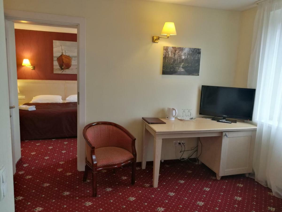 Hotel Pajurio Vieskelis Klaipėda Exteriör bild